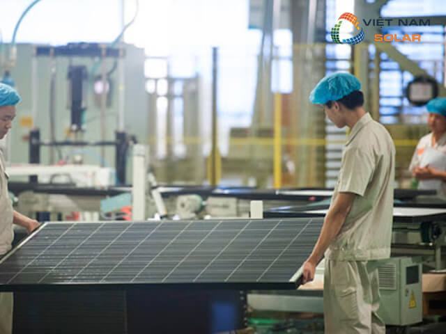 Pin năng lượng mặt trời sạc cho bình acquy tốt nhất hiện nay 5 Địa chỉ mua pin năng lượng mặt trời sạc cho bình acquy ở đâu tốt