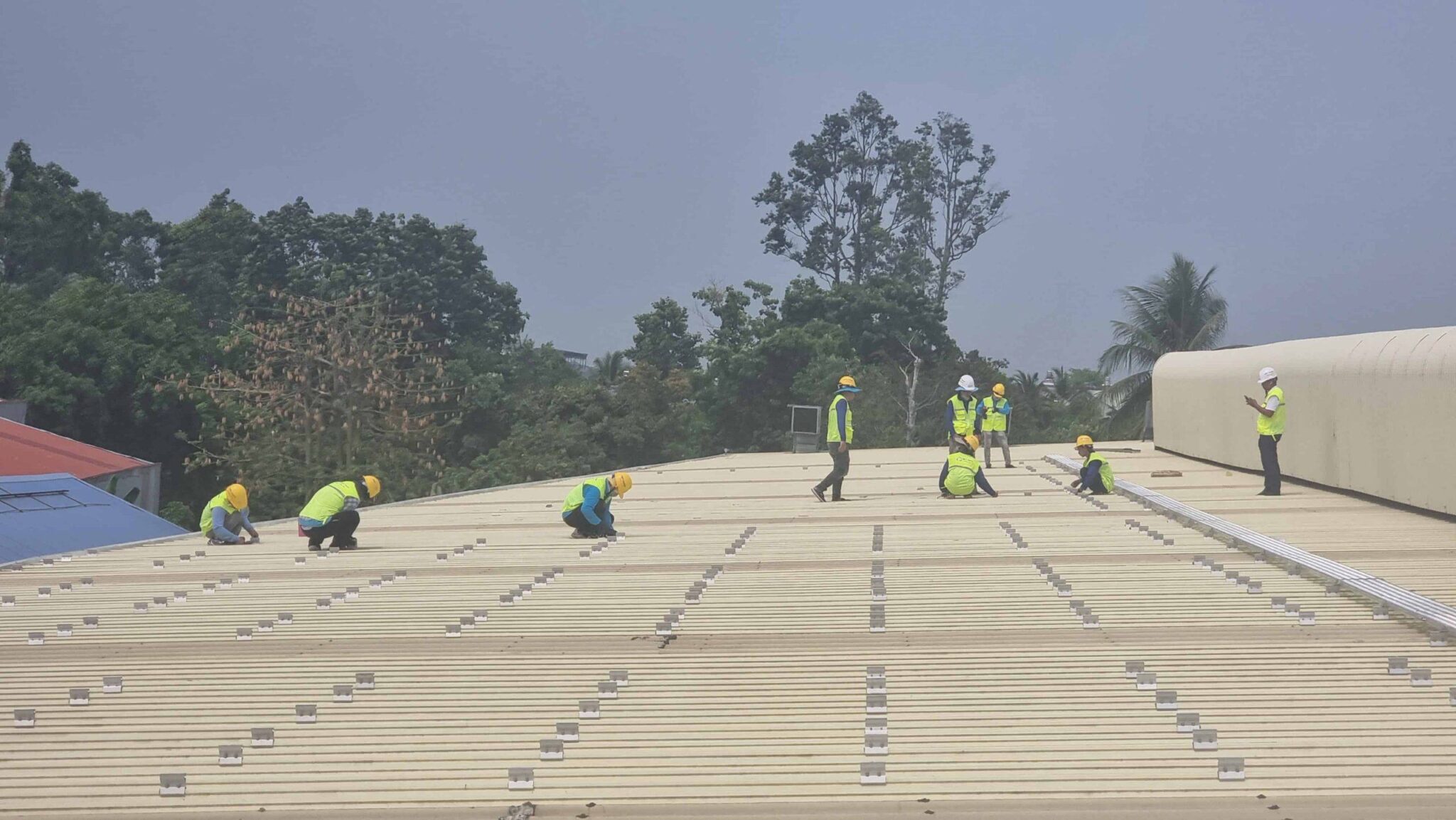 Lắp Điện Mặt Trời Cho Doanh Nghiệp Hệ 150KWP tại Toyota An Giang 5 20230415 135103 scaled