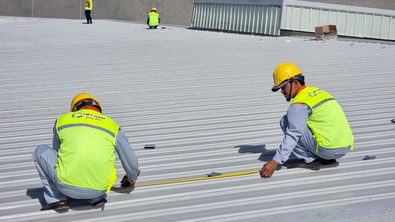 Các yếu tố ảnh hưởng đến thời gian hoàn vốn của hệ thống điện mặt trời 1MWp