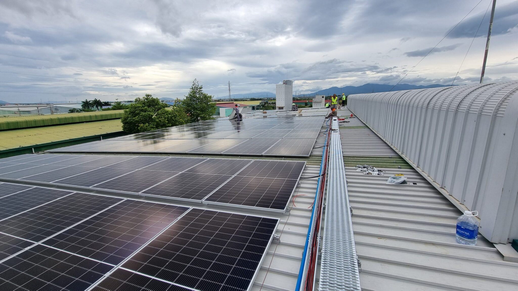 Lắp Điện Mặt Trời Cho Doanh Nghiệp Hệ 211KWP tại Toyota Bình Thuận 27 20230724 151541 scaled
