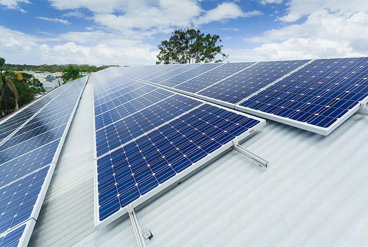 Hệ thống điện mặt trời hòa lưới bám tải không lưu trữ có tốt không? 2 Hệ thống điện mặt trời hòa lưới bám tải không lưu trữ hoạt động như thế nào?