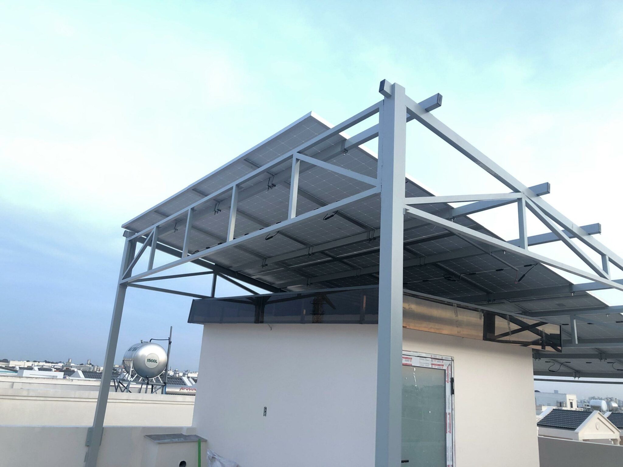 Hệ thống quang điện tích hợp trong tòa nhà (BIPV) cho ngành công nghiệp 1 he-thong-quang-dien-tich-hop-trong-toa-nha-bipv-la-gi
