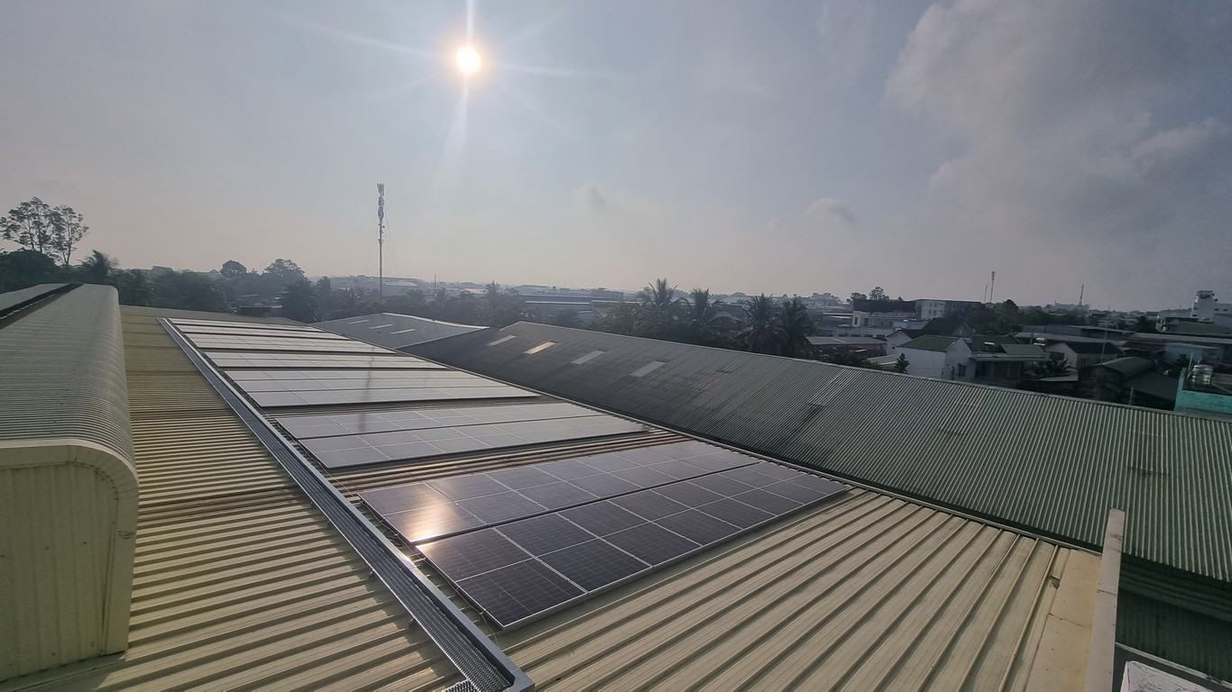 Điện năng lượng mặt trời với kết nối điện 1 pha va 3 pha khác biệt như thế nào ? 2 Điện năng lượng mặt trời với kết nối điện 1 pha va 3 pha