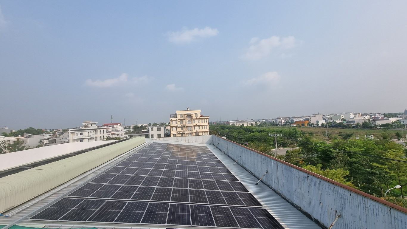Top 8 phần mềm theo dõi điện mặt trời tốt nhất hiện nay 1 phan-mem-theo-doi-dien-mat-troi-la-gi