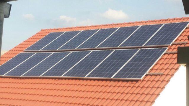Nên lựa chọn tấm pin mặt trời có đủ các công nghệ LHS, Half Cell và MBB