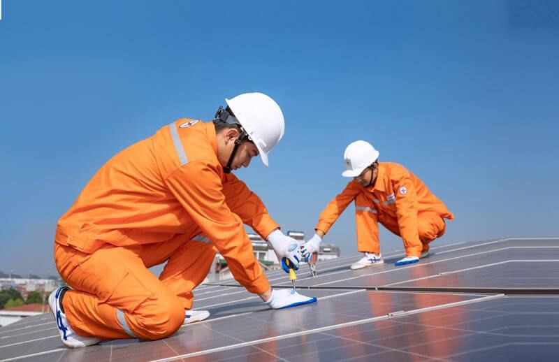 Thủ tục cấp giấy an toàn PCCC khi lắp điện mặt trời mái nhà 1 Vai trò của việc PCCC cho điện mặt trời áp mái