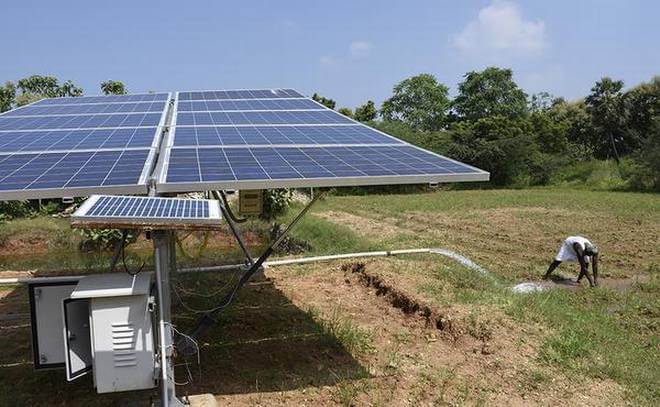 Thông số kỹ thuật của máy bơm năng lượng mặt trời 12V