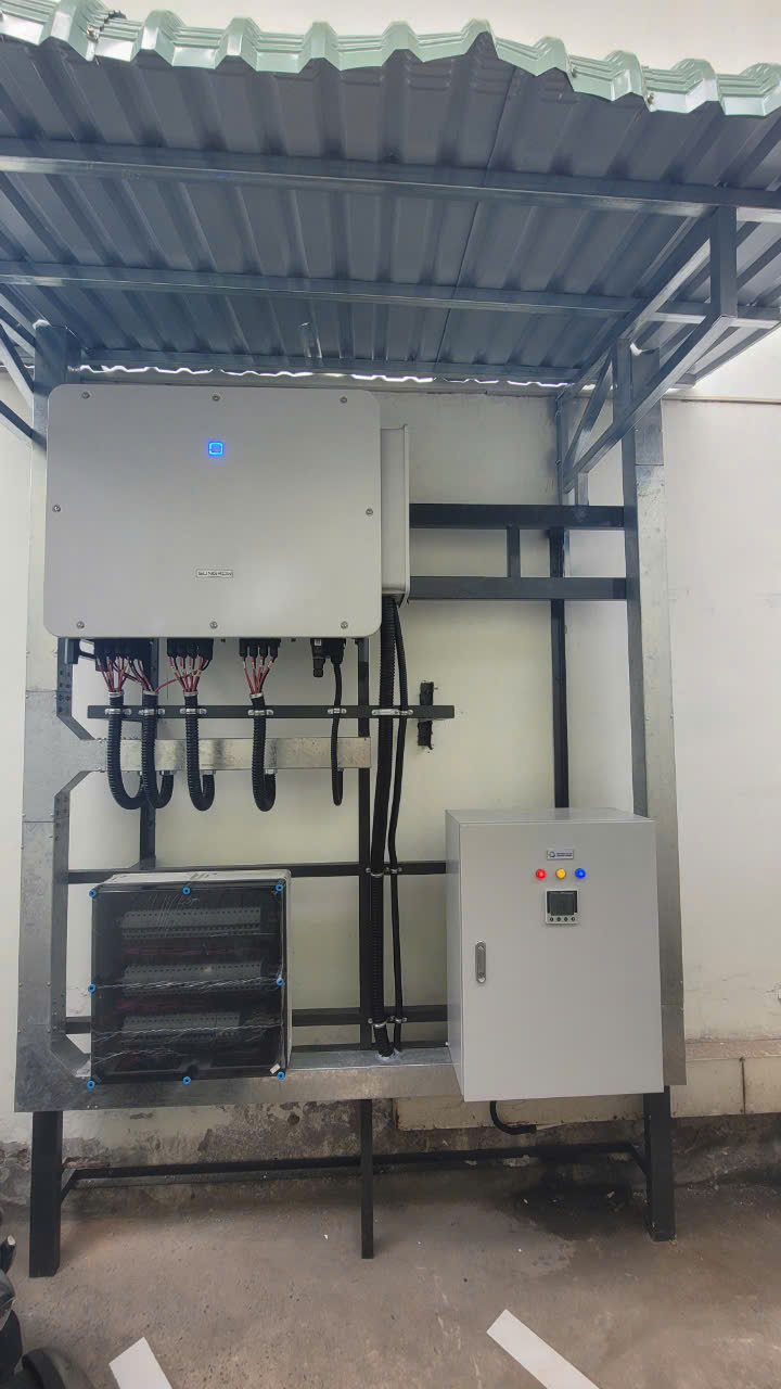 Hệ Thống Điện Mặt Trời Showroom Ô Tô Công Suất 150kWp Tại Gò Vấp