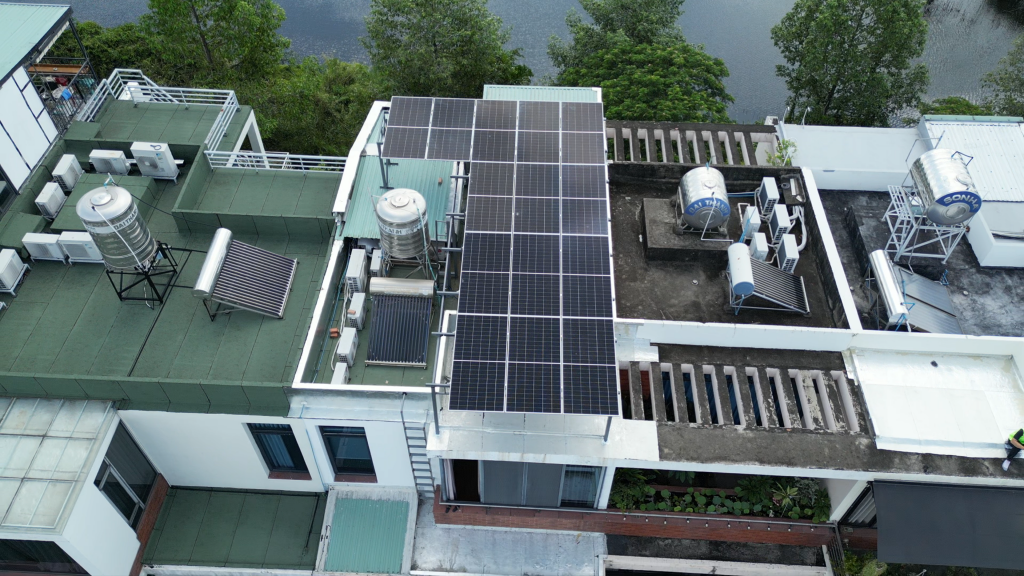 Bảng Giá Lắp Điện Mặt Trời Gia Đình 8kWp Lưu Trữ 14,3kWh tại Nhà Bè 4 viet nam solar dien mat troi dan dung 7