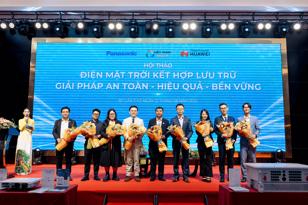 Điện Mặt Trời Kết Hợp Lưu Trữ: "Giải Pháp An Toàn An Toàn - Hiệu Quả - Bền Vững" Cùng Huawei - Việt Nam Solar - Panasonic 15 hoi thao dien mat troi ket hop luu tru giai phap an toan hieu qua ben vung 97